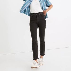 The Petite Perfect Vintage Jean in Lunar Wash